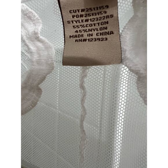 XCVI Embroidered White Floral Lace BOHO Peasant Cardigan Kimono Top Coverup Sz M - Picture 9 of 10